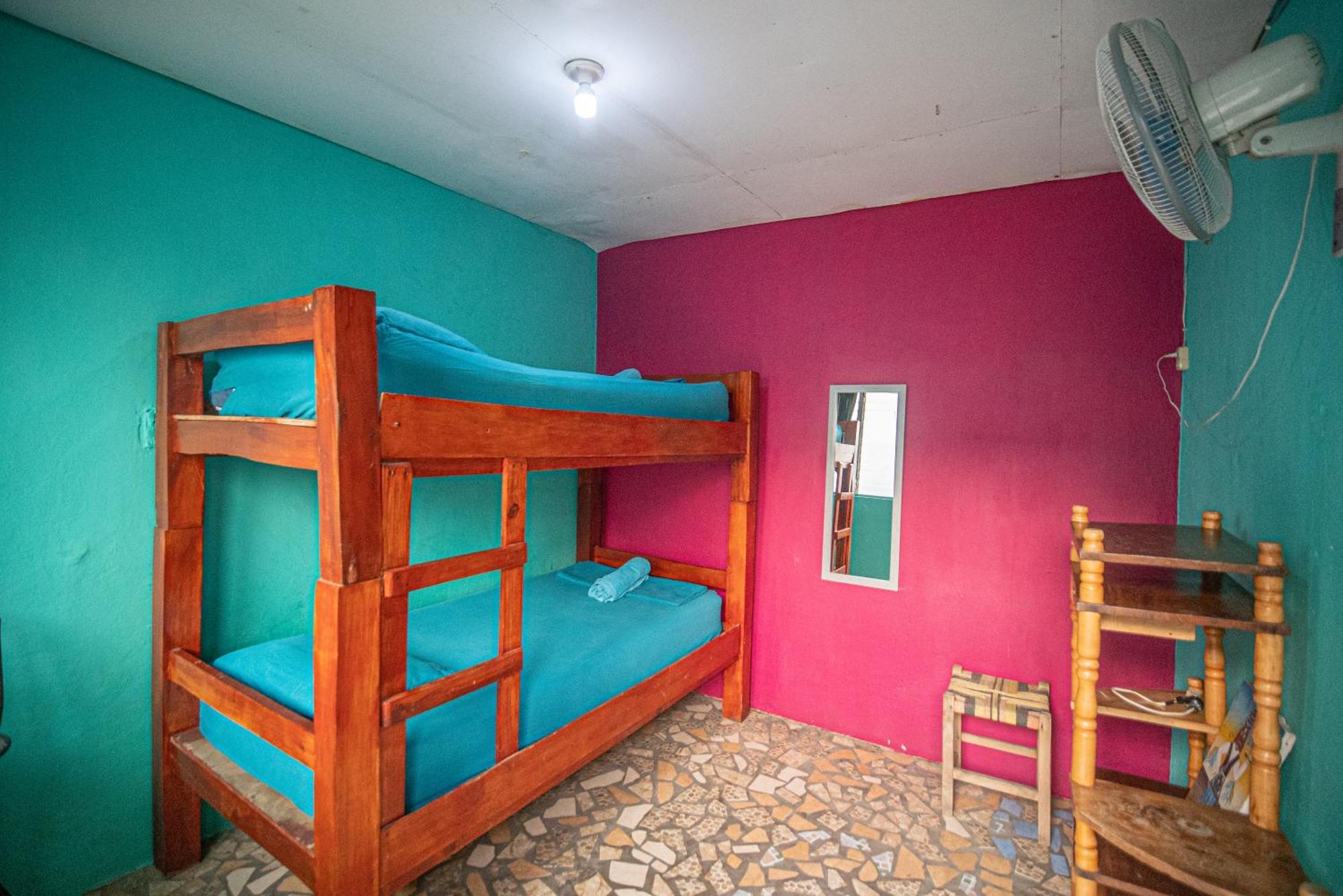 Hostal Mochilas 格拉纳达 客房 照片