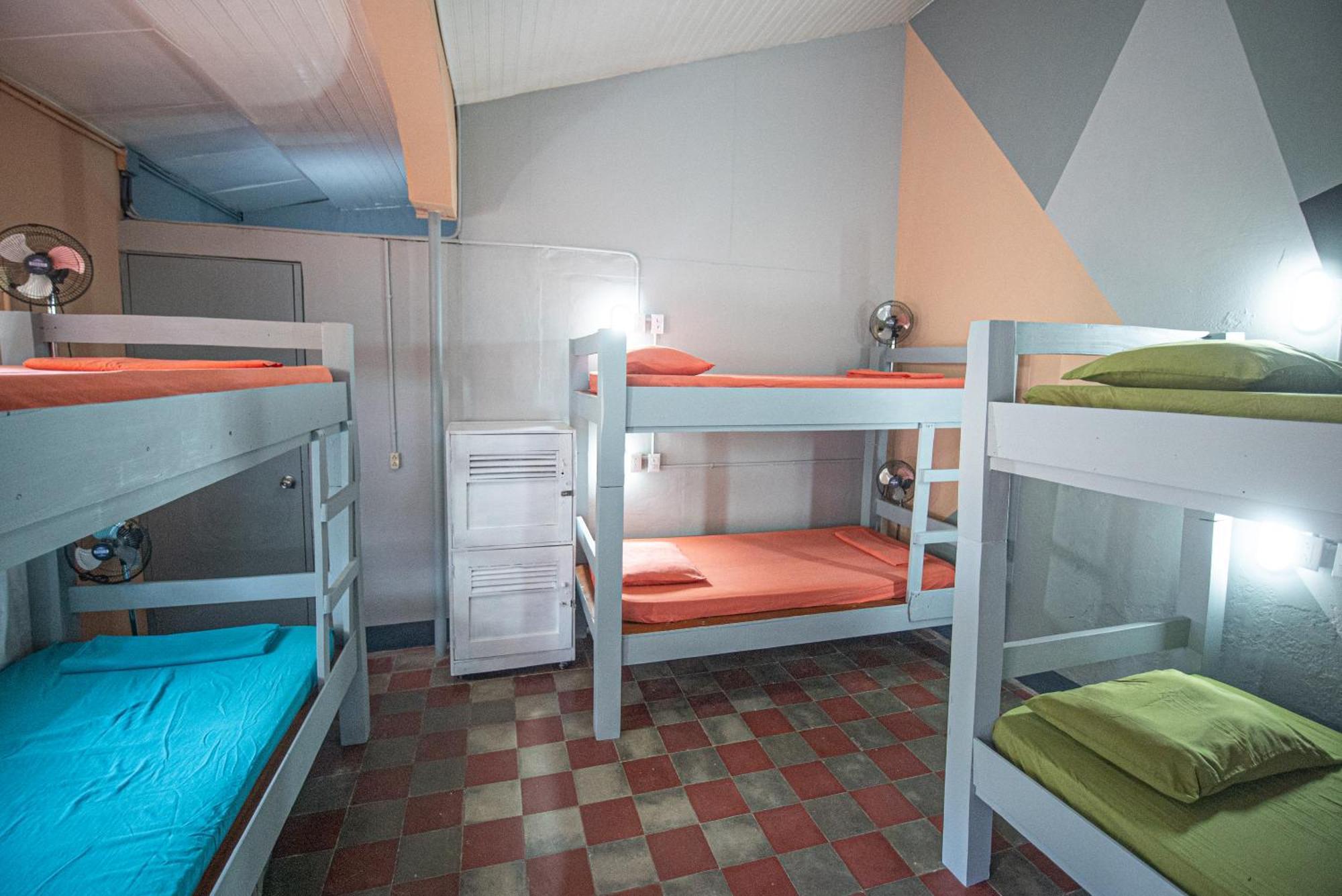 Hostal Mochilas 格拉纳达 外观 照片